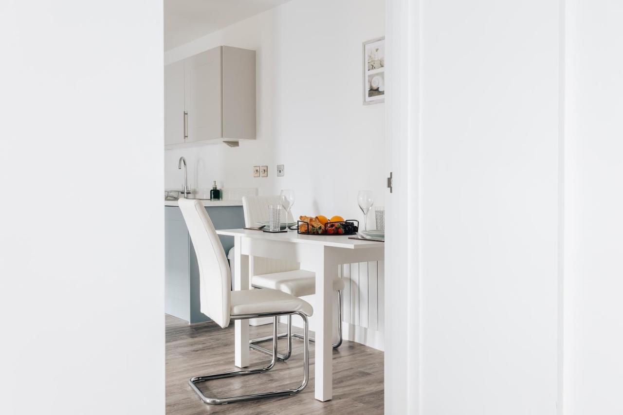 Contemporary Two Bedroom Duplex - Secluded Residence With Parking In A Prime Central Location Bournemouth Exterior foto